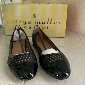 Bettye Muller Janae Black leather perforated leather flats
